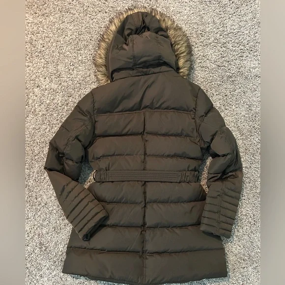Michael Kors brown winter coat. Size M. Water resistant. Warm! Great condition! - Picture 5 of 8